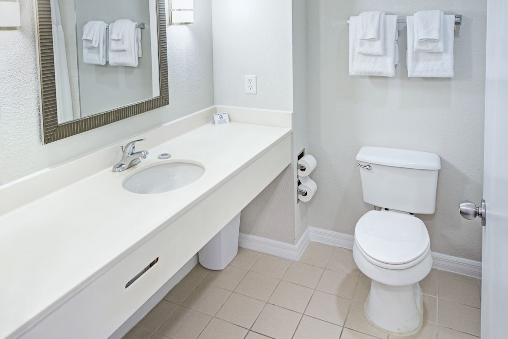Holiday Inn Express Clermont Se West Orlando - photo 21