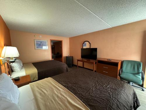 College Inn Spartanburg - photo 8