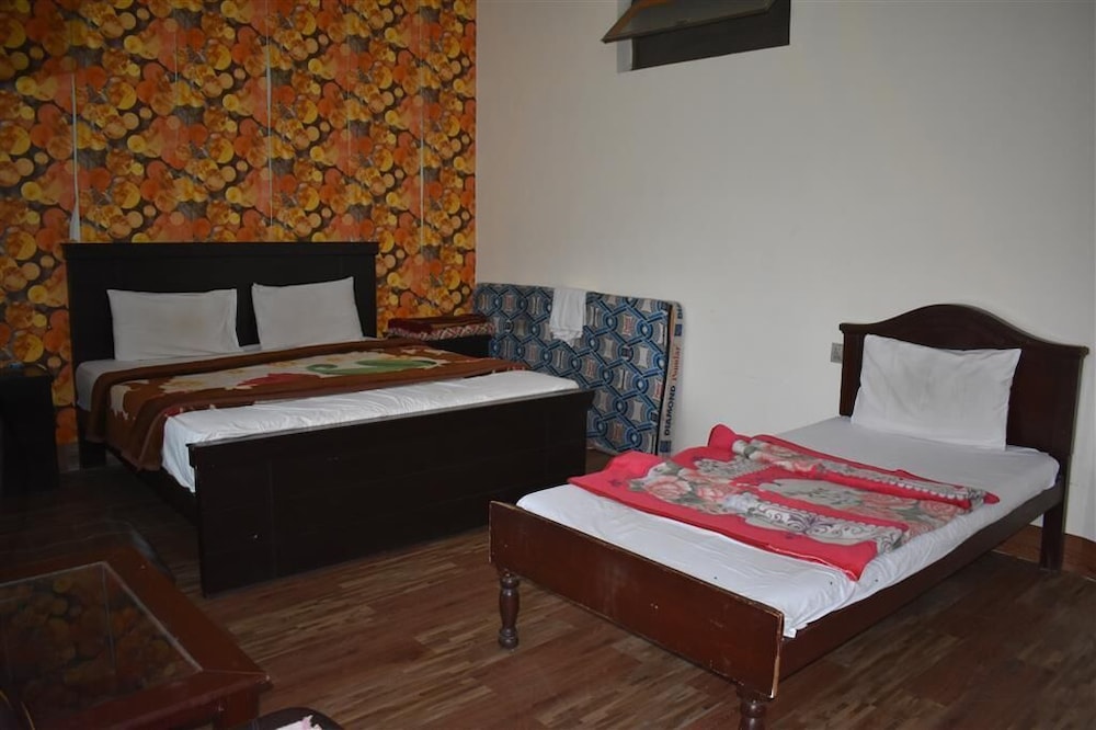 Ever Green Hotel & Restaurant in Muzaffarabad, Pakistan