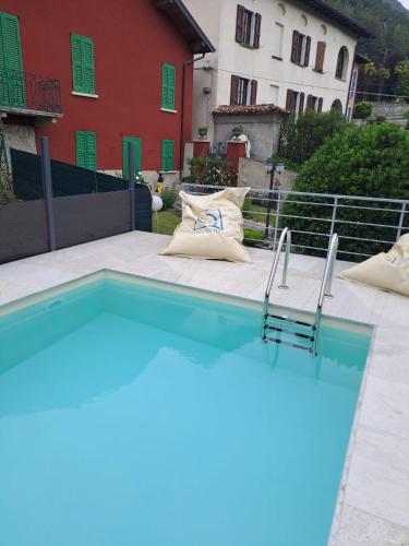Quater Apartments Tremezzina — 4-Star Luxury Hotel in Mezzegra, Italy