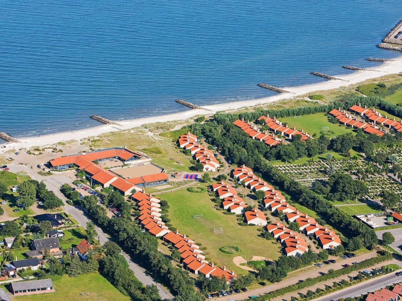 6 person holiday home on a holiday park in Sæby — 4-Star Luxury Hotel in Saeby, Denmark