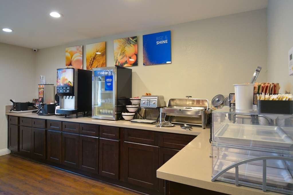 Comfort Inn & Suites Moreno Valley near March Air Reserve Base - photo 35