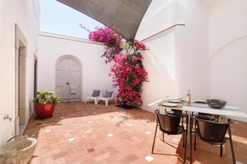 Casa Rosa — 4-Star Luxury Hotel in Sao Bras De Alportel, Portugal