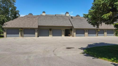 Life on the Lake — hotel in Boyne City