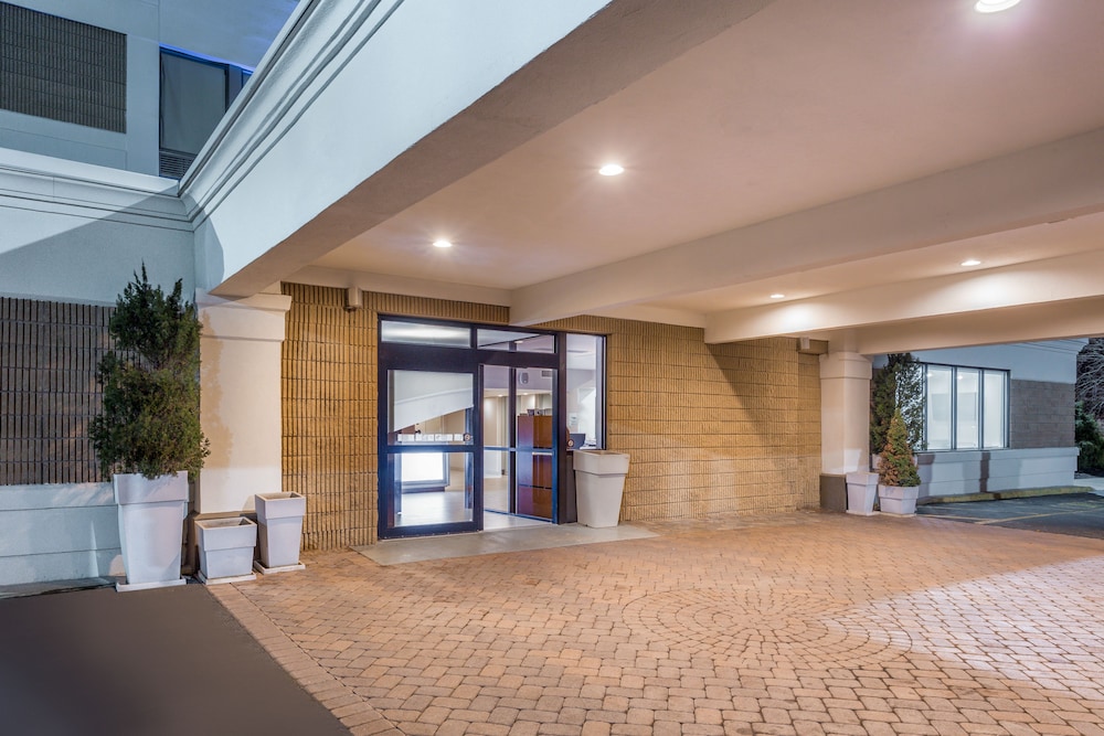 Holiday Inn Express Ramsey Mahwah by IHG - photo 26