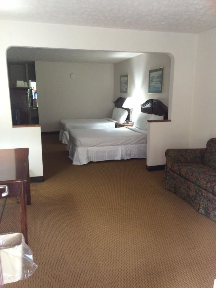 Americas Best Value Inn Williamsburg Lightfoot Area - photo 11