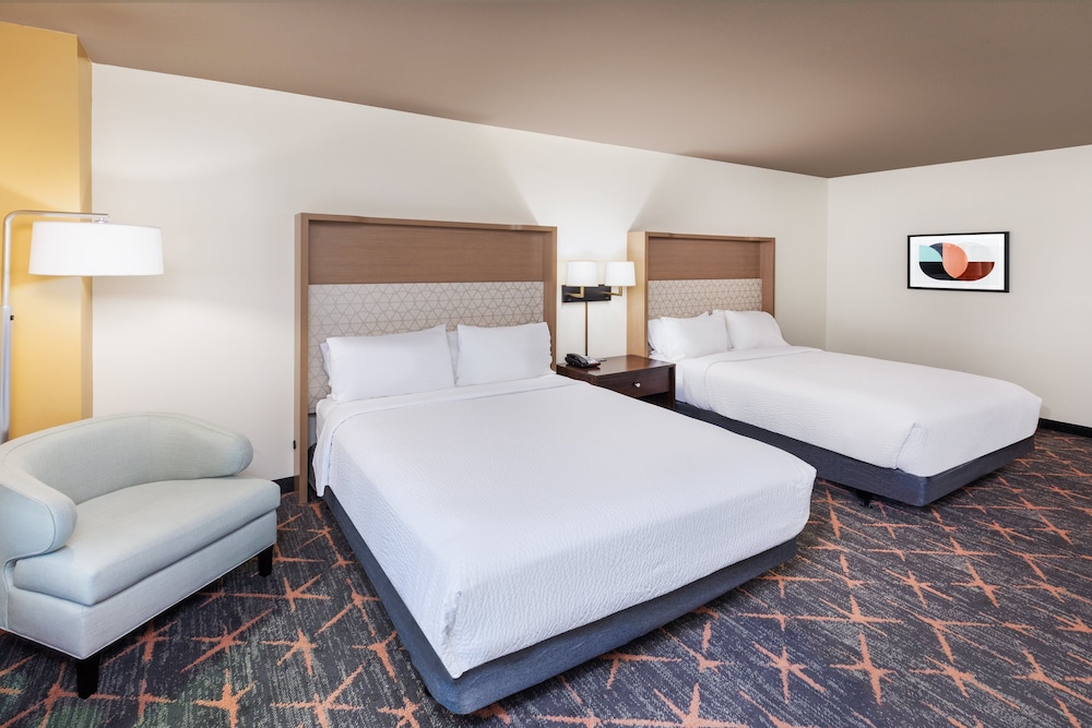 Holiday Inn Hotel & Suites Tulsa South by IHG - photo 5