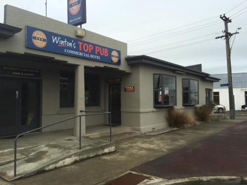 Winton Commercial Hotel in Winton, New Zealand