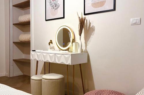 Appartamento Belle Époque nel cuore di Torino — 4-Star Luxury Hotel in Turin, Italy