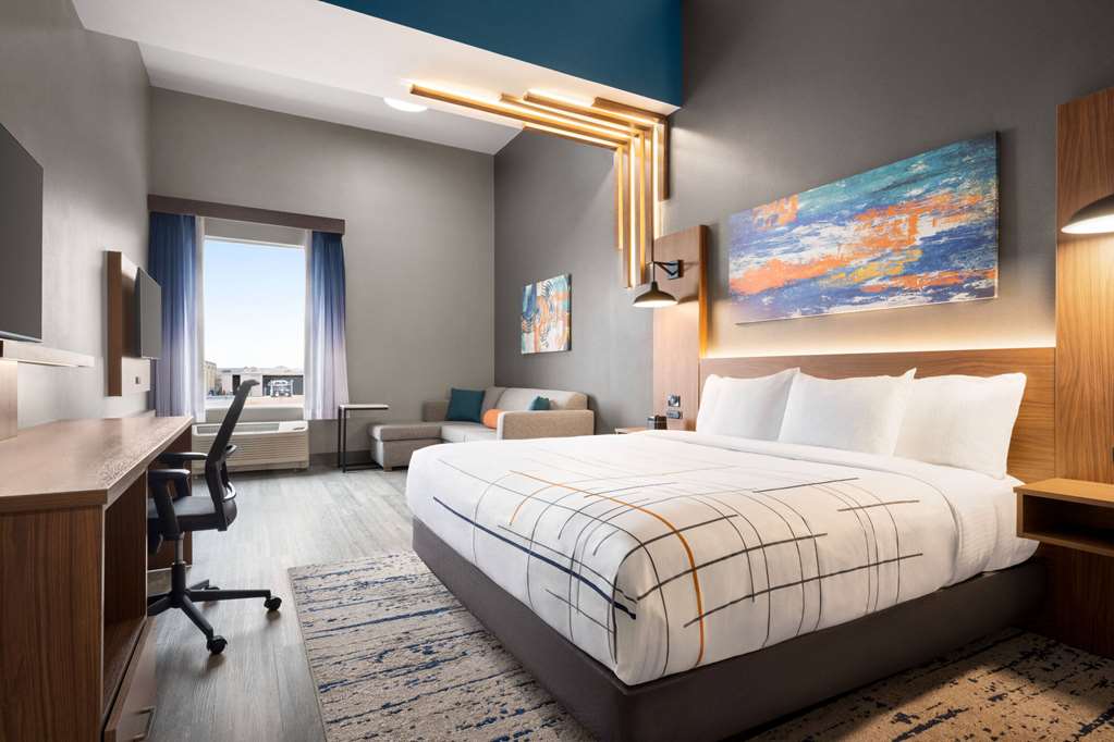 La Quinta Inn & Suites by Wyndham Del Rio - photo 45