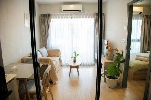 Cozy Poolside 1BR in Jed Yod near Maya Nimman — 4-Star Luxury Hotel in Chiang Mai, Thailand