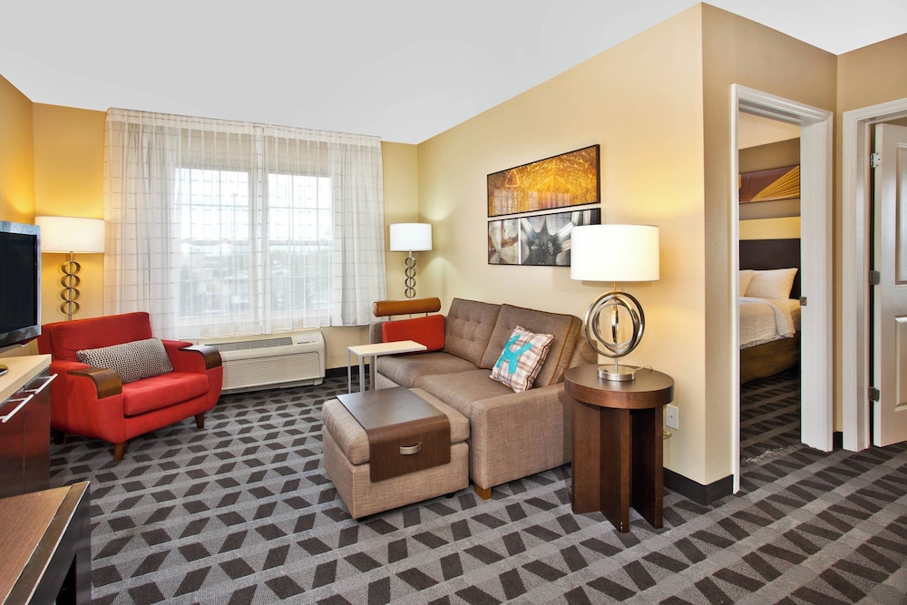 TownePlace Suites by Marriott Republic Airport Long Island - photo 13