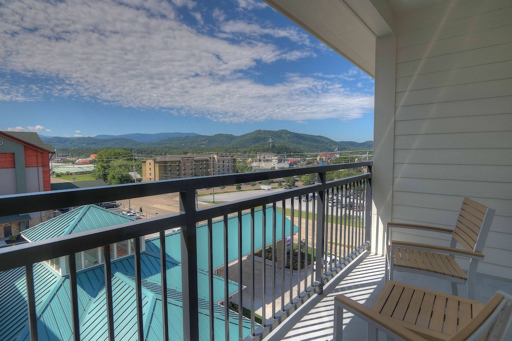 Hilton Garden Inn Pigeon Forge - photo 35