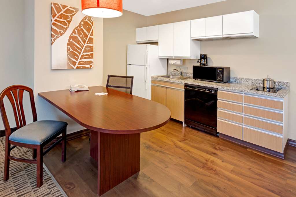 MainStay Suites Chicago Hoffman Estates - photo 8