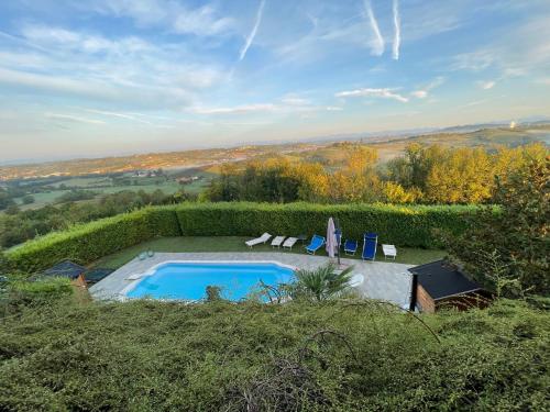 Tenuta Paradiso Del Monferrato Casa Dello Zio — 4-Star Luxury Hotel in Portacomaro, Italy