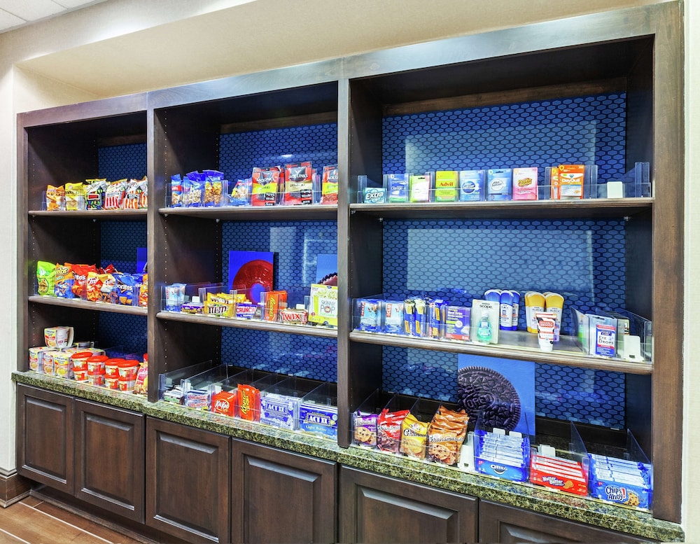 Hampton Inn & Suites Shreveport Bossier City Airline Drive - photo 27