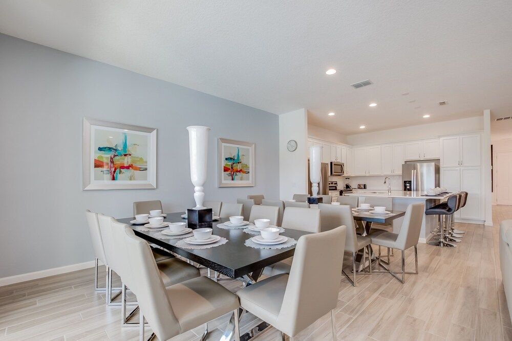 Massive 12 Bed 9.5 Bath Villa at Solterra Resort - photo 14