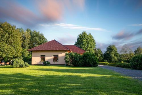 Csárdás Salaš — 4-Star Luxury Hotel in Dobrovnik, Slovenia