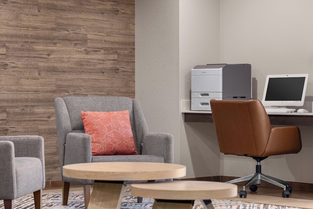 Candlewood Suites Alexandria by IHG - photo 24