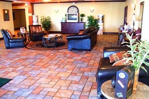 A Victory Inn Mount Clemens - photo 6