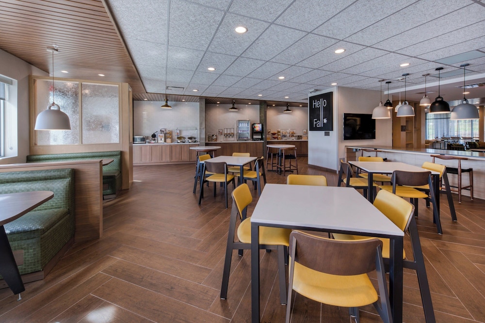 Fairfield Inn & Suites by Marriott Charlotte Belmont - photo 37