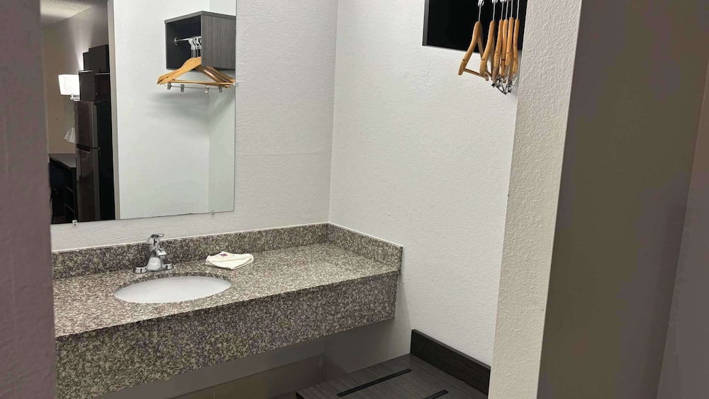 Motel 6 Macclenny FL - photo 11