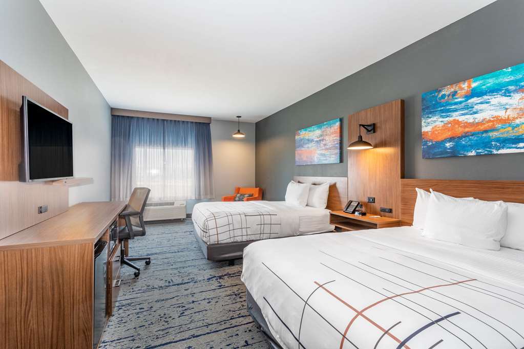 La Quinta Inn & Suites by Wyndham Limon - photo 30