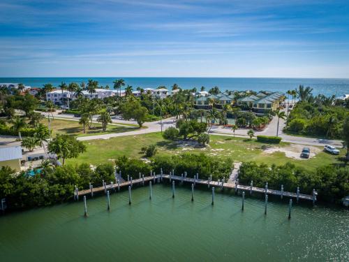 Coco Plum Beach & Tennis Club & Marina - photo 37
