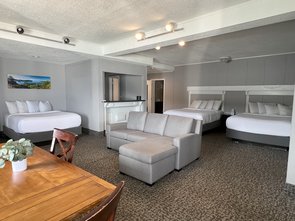 The Georgian Lakeside Resort - photo 18