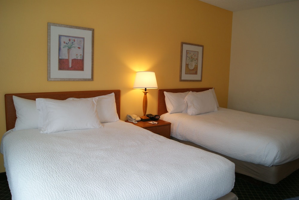 Baymont by Wyndham Coon Rapids - photo 13