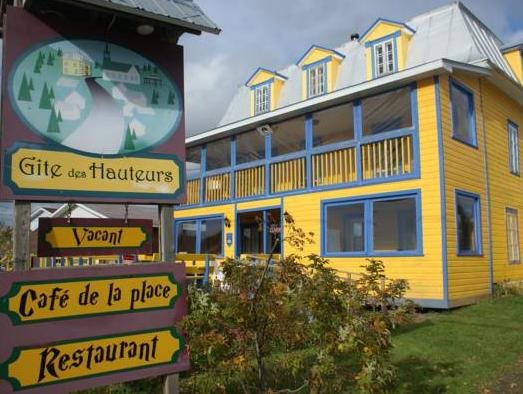 Gîte des Hauteurs et Café de la place — 4-Star Luxury Hotel in Joliette, Canada