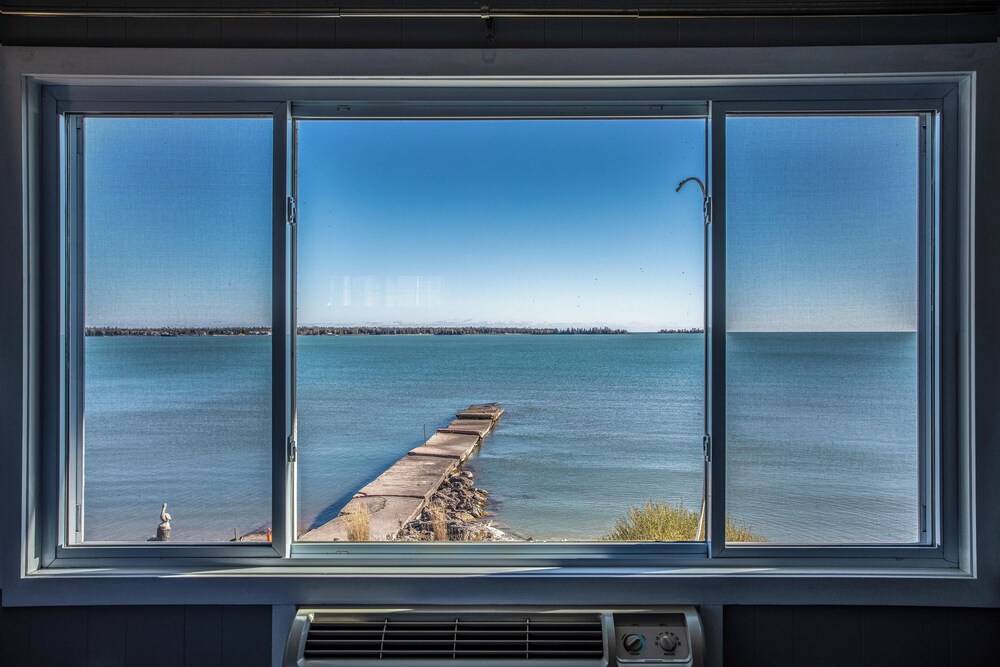 Beachfront Inn - photo 24