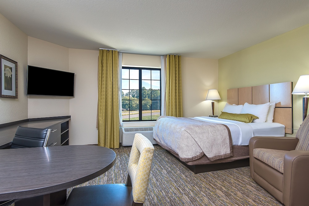 Candlewood Suites Bloomington by IHG - photo 6
