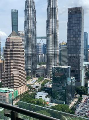 Legasi Kampung Baru apartment by Rumahrehat twin tower view — 4-Star Luxury Hotel in Kuala Lumpur, Malaysia
