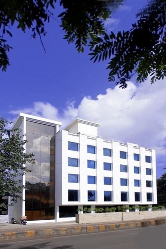 The Emerald Park - carbon neutral hotel in Nashik