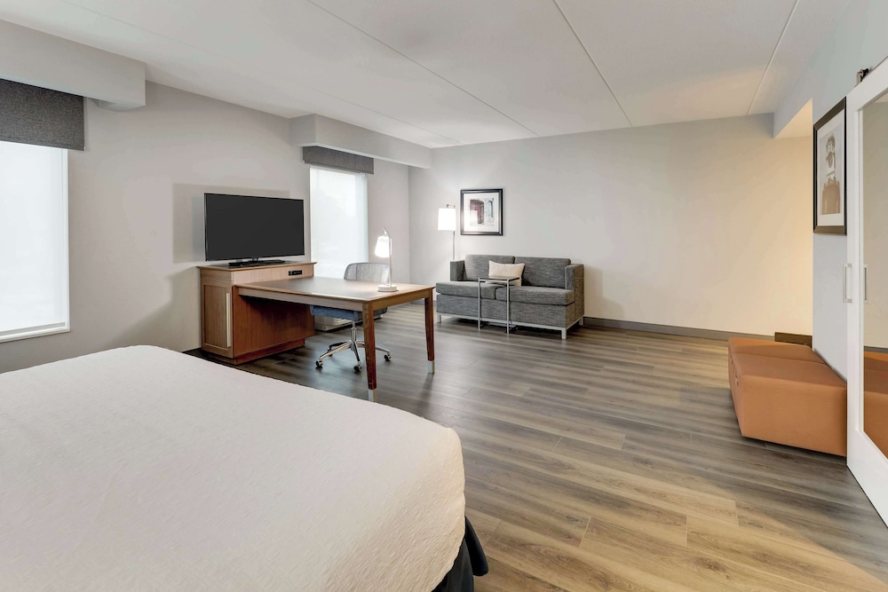Hampton Inn & Suites Rome - photo 22