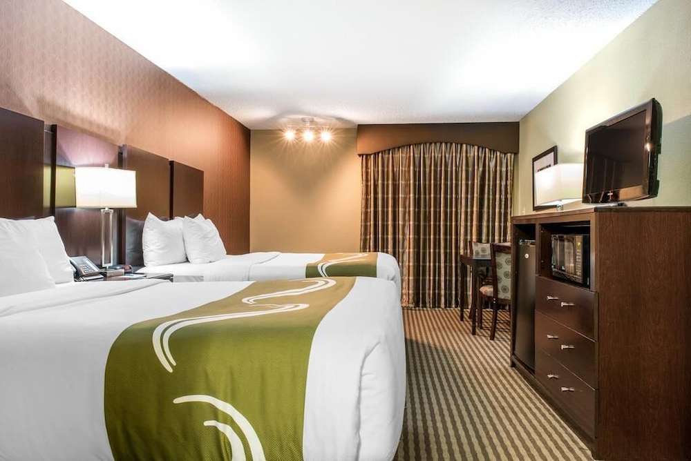 Baymont by Wyndham Festus - photo 21