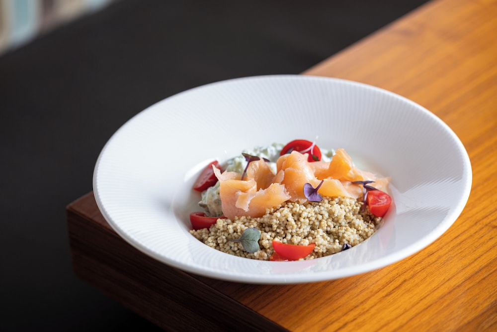 מזון ומשקאות