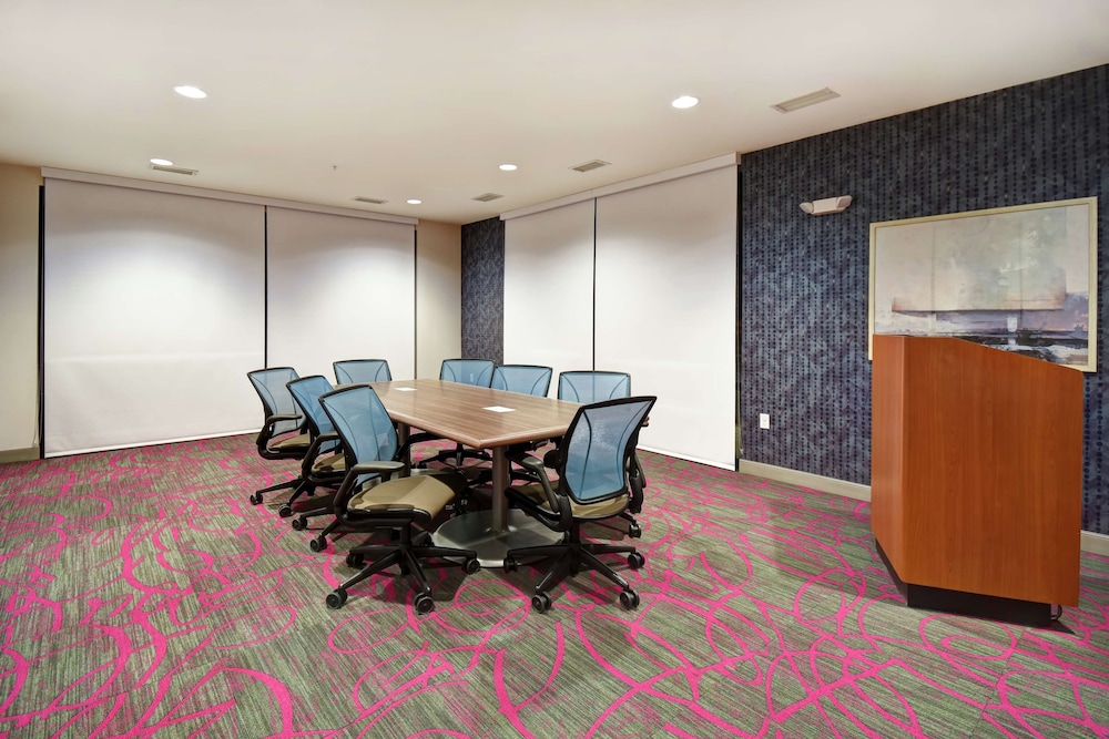 Home2 Suites Eagan Minneapolis - photo 39