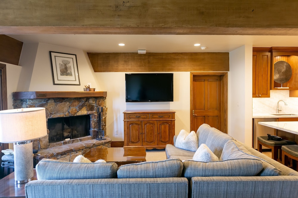 Luxury One Bedroom with Hot Tub 1 Apartment Hotel by RedAwning - photo 8