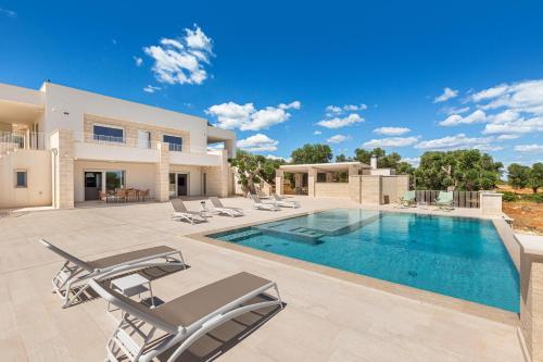 Tenuta Cuccovivo — 4-Star Luxury Hotel in Carovigno, Italy