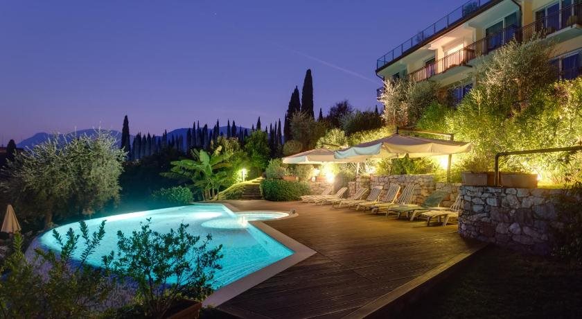 Hotel Maximilian — Malcesine