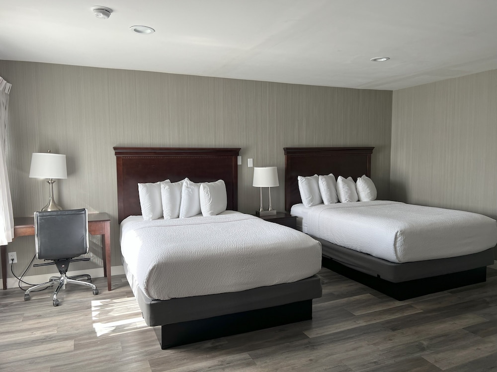 The Georgian Lakeside Resort - photo 17