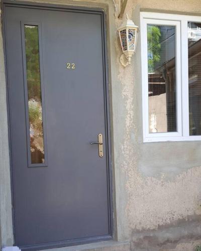 Flat 22
