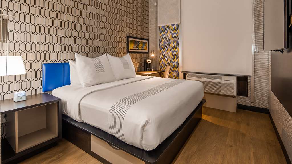 GLō Best Western Brooklyn NYC - photo 16