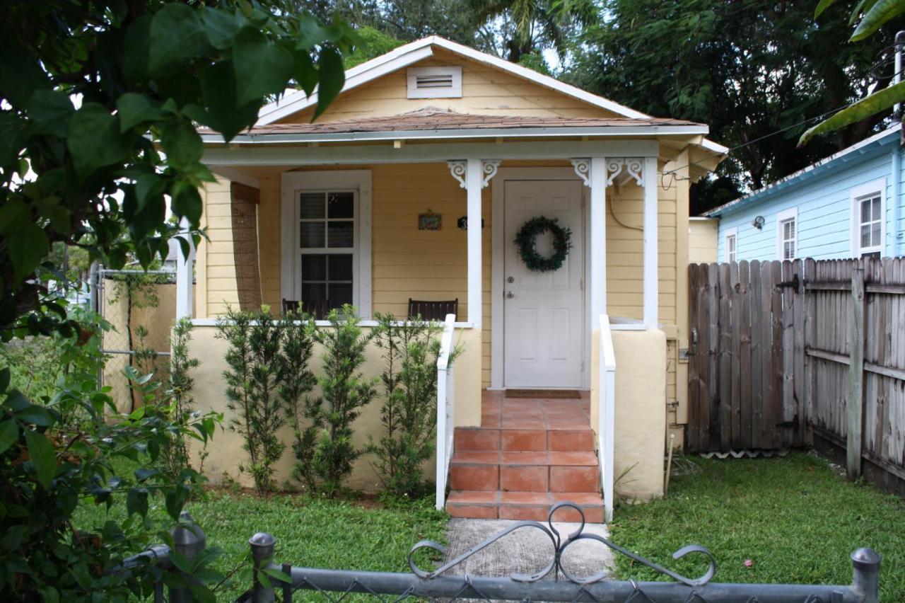 Key West Style Historic Home in Coconut Grove Florida The Yellow House — 4-Star Luxury Hotel in Miami, United States