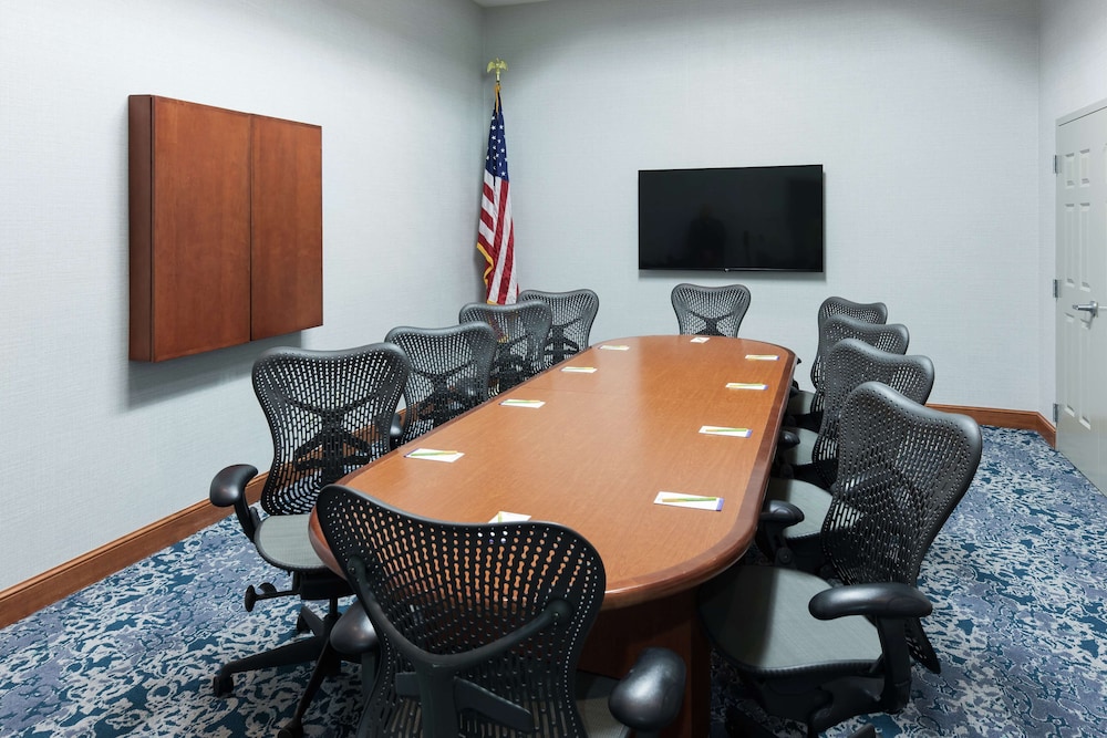 Hilton Garden Inn Lake Forest Mettawa - photo 38