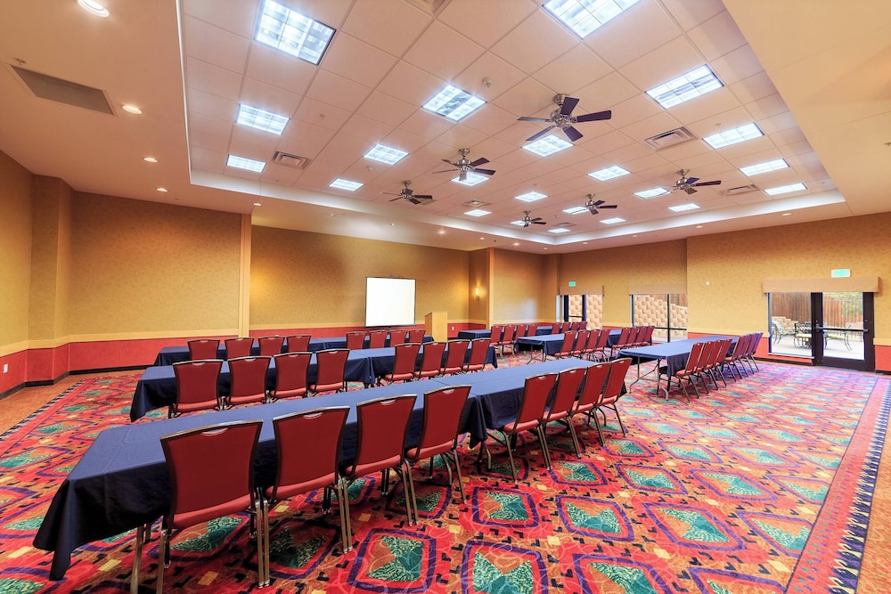 TownePlace Suites by Marriott Farmington - photo 23