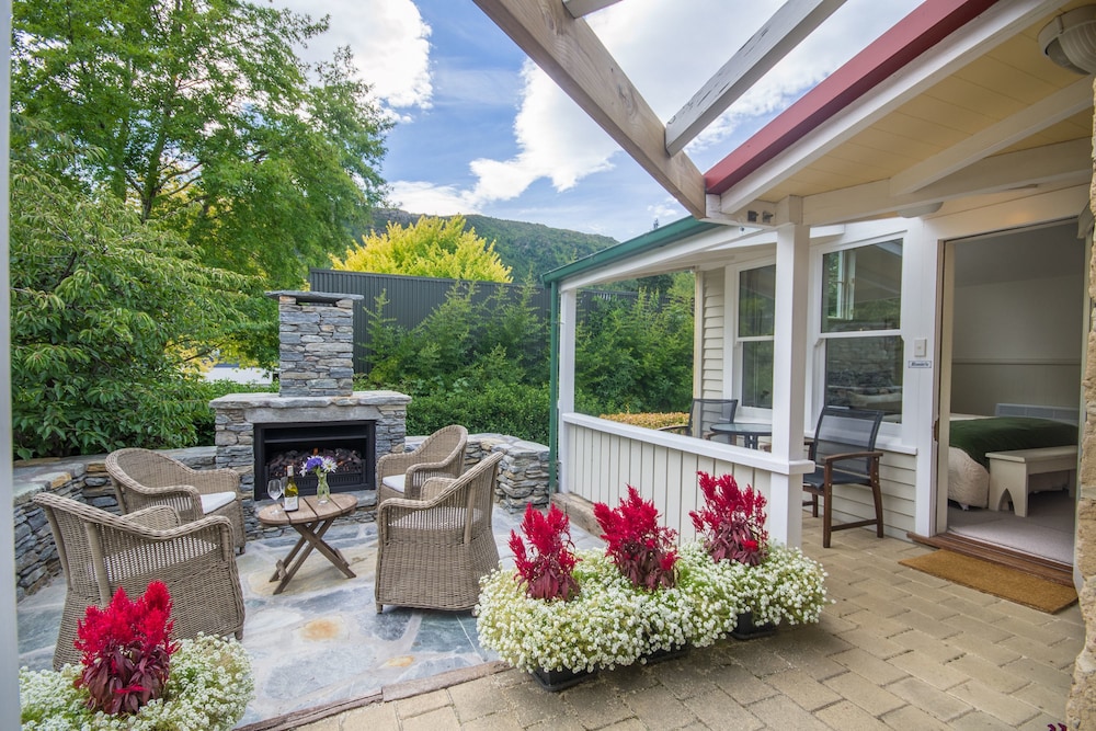 Arrowtown Lodge — 4-Star Luxury Hotel in Arrowtown, New Zealand