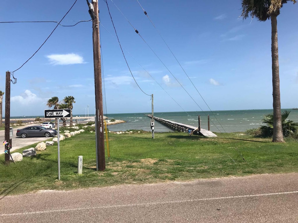 Bay View Inn - photo 19